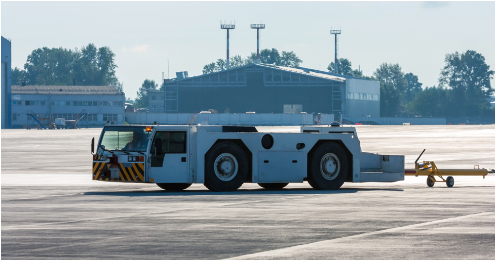 Choosing the Right Aircraft Tug: Factors to Consider for Airlines and Ground Handlers 